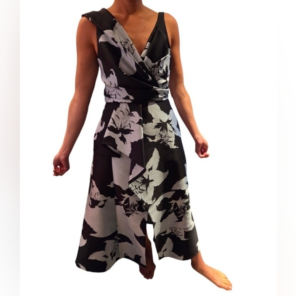 J. Mendel Blue Black Orchid silk dress Size 8 Luxury Avant-garde Formal Wedding